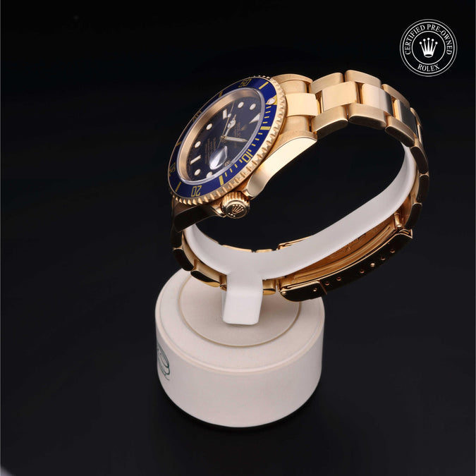 Oyster Perpetual  Submariner Date - 16618