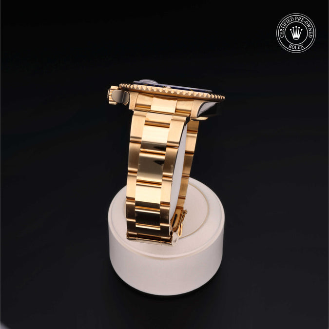 Oyster Perpetual  Submariner Date - 16618