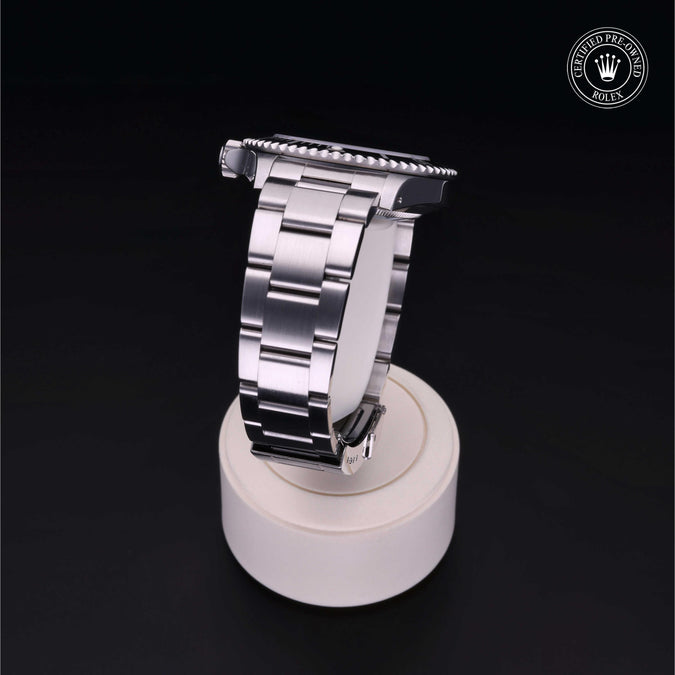 Oyster Perpetual  Submariner - 14060M